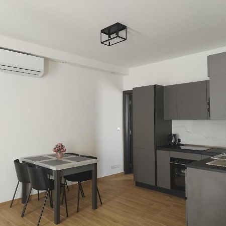 Coral Reef Apartments San Pawl il-Baħar Eksteriør billede