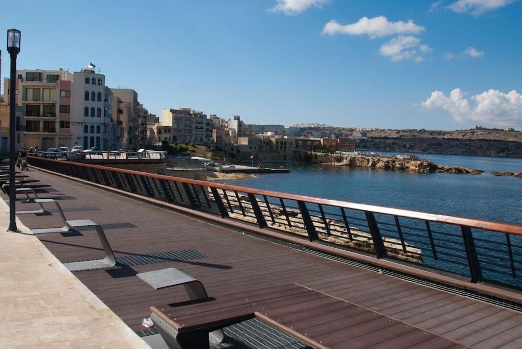 Coral Reef Apartments San Pawl il-Baħar Eksteriør billede