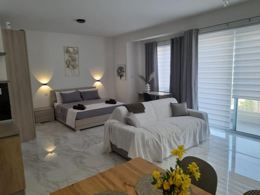 Coral Reef Apartments San Pawl il-Baħar Eksteriør billede